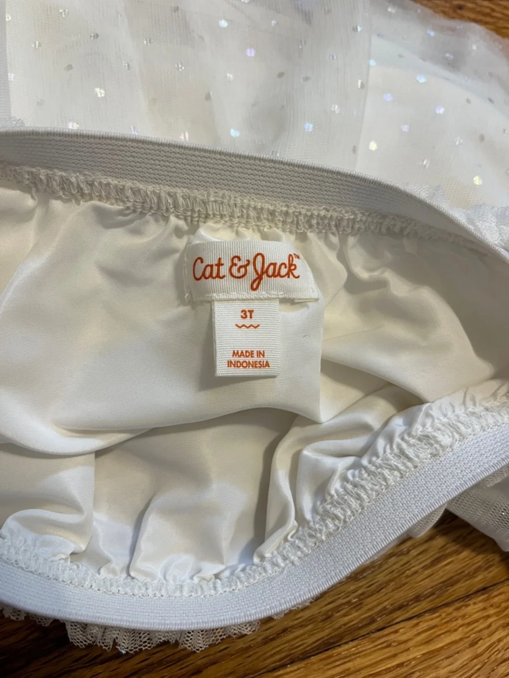 Cat & Jack Toddler Girls White Tulle Skirt Tutu Iridescent Dots Size 3T NWT